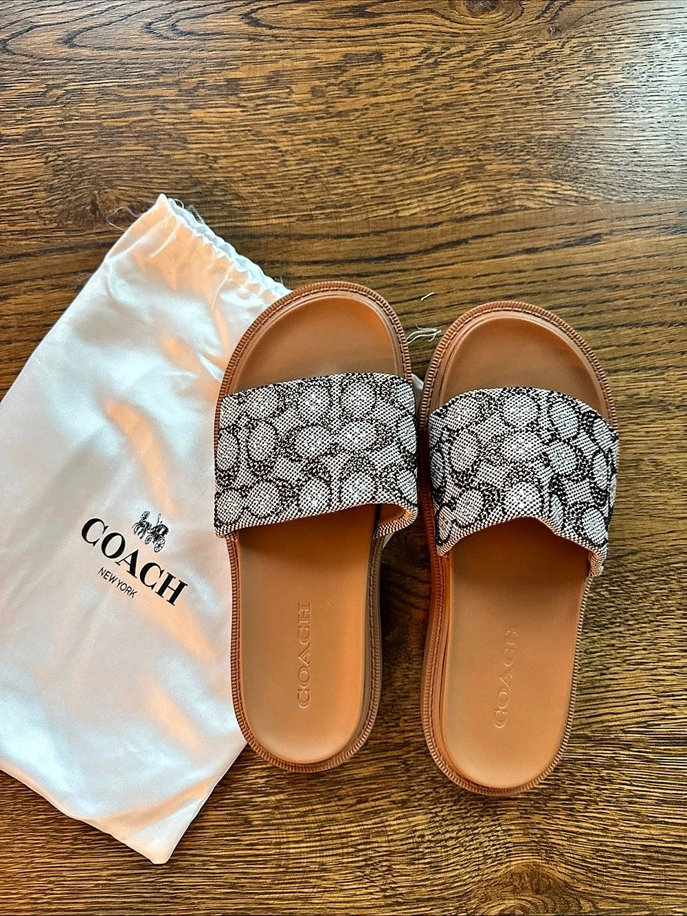 Coach Brynn Slide Sandal In Crystal Signature Jacquard Brown & White Size 40 EU